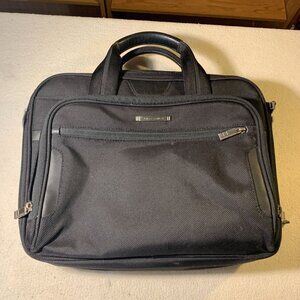 Briggs and Riley briefcase Style kb100-4 Laptop Case No Shoulder Strap